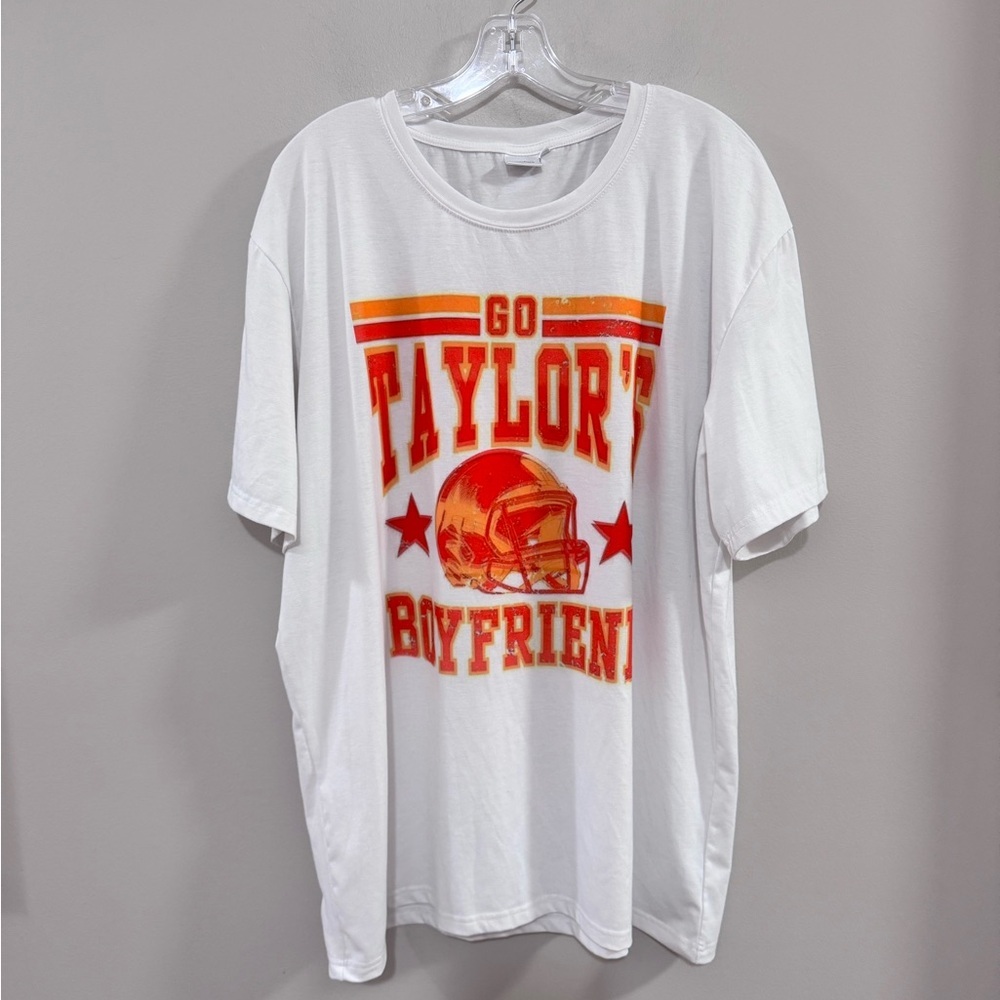 Women's Go Taylor's Boyfriend # 87 Kelce on the back. Size 2XL